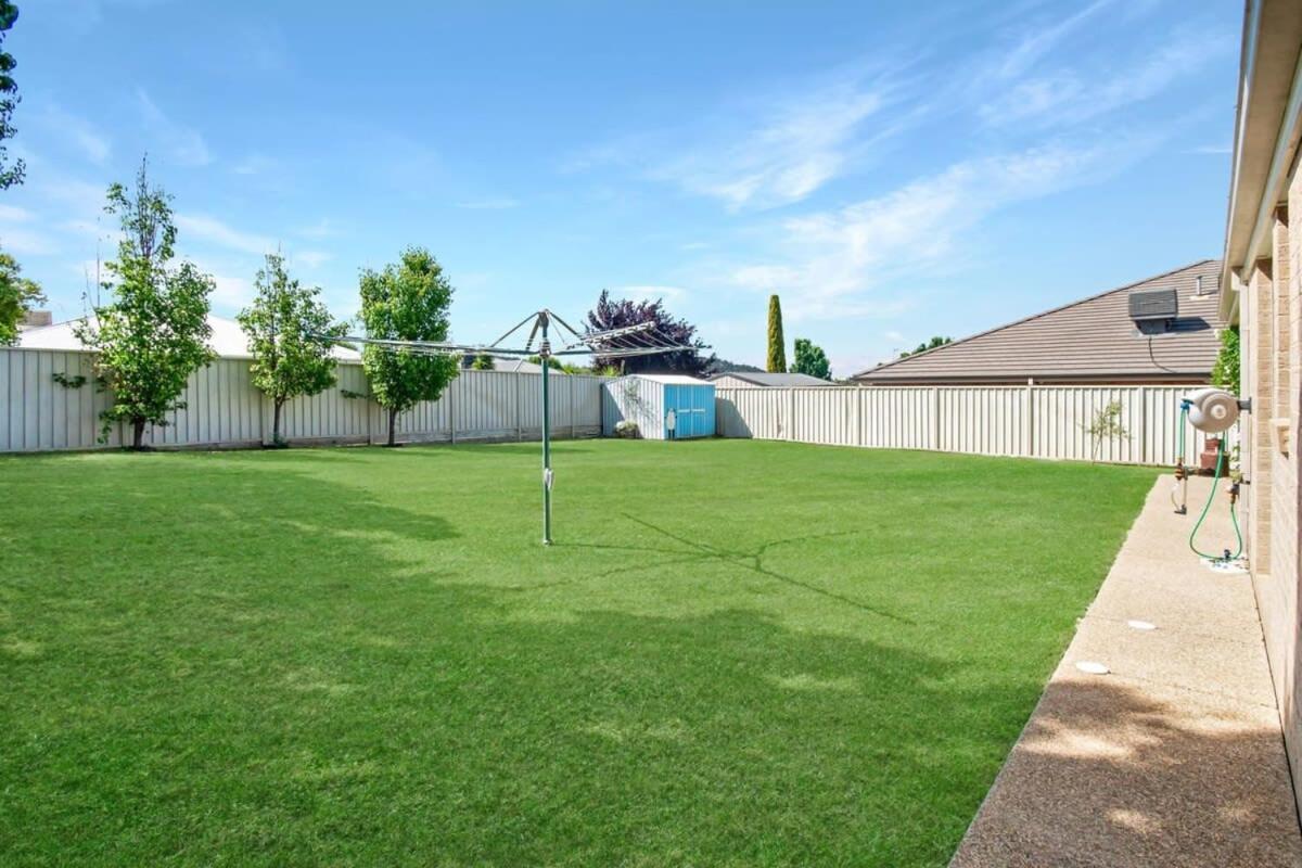 Country Views - Firepit, Ideal Family Retreat Villa Wagga Wagga Exterior photo